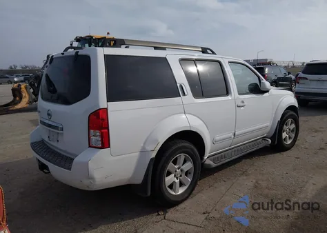 2011 Nissan Pathfinder Sv z USA, uszkodzony, nr VIN 5N1AR1NN0BC619232